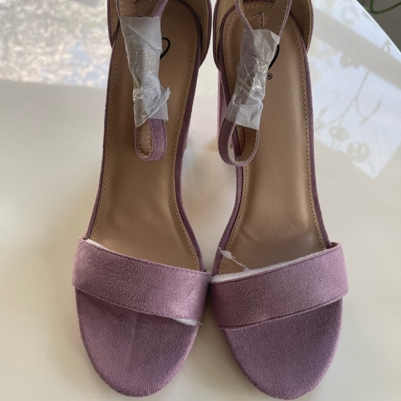 Windsor Lavender Suede Block Heel Sandal - 8 - Picture 3 of 5